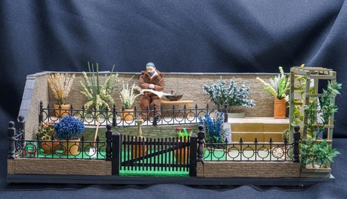 Vintage dolls house - vintage,